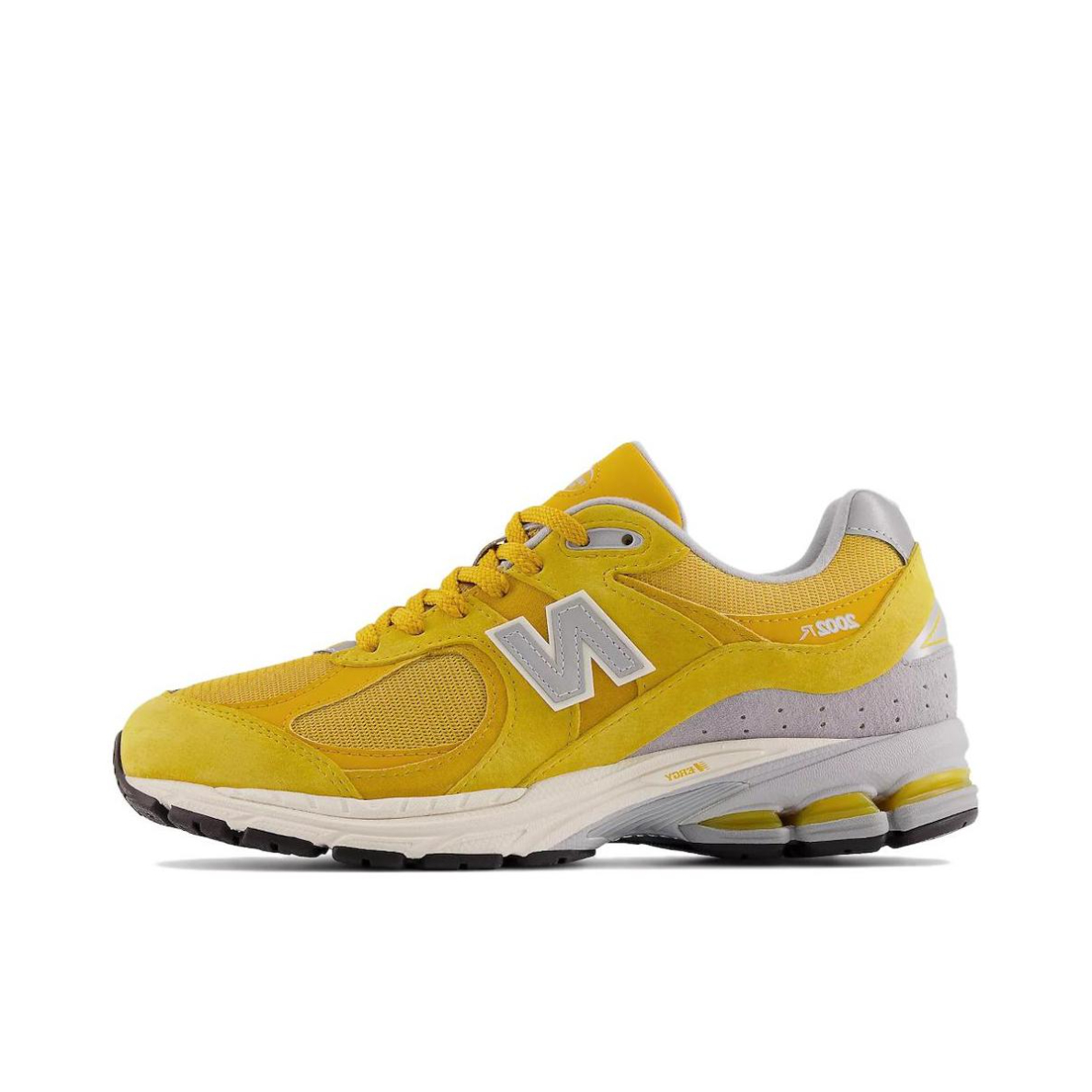 推荐商品：New Balance 2002R 跑鞋 缓震防滑耐磨透气复古拼接防水气垫慢跑支撑 浅金黄/灰色