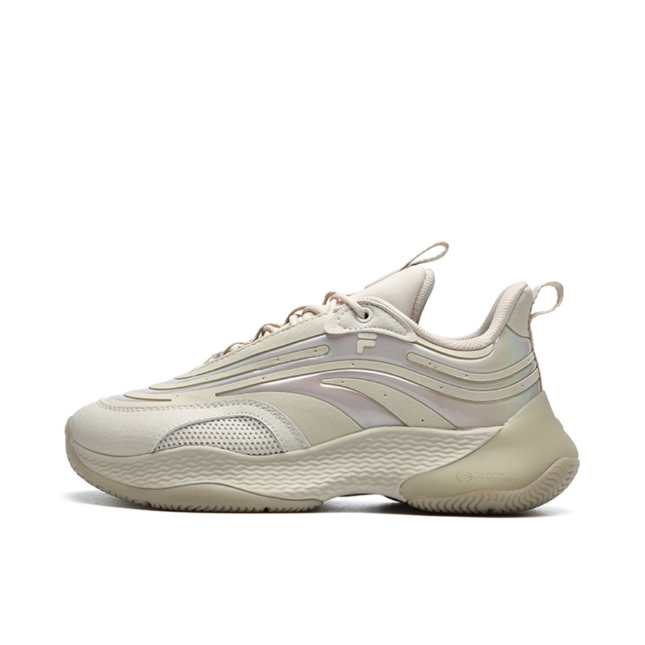 推荐商品：FILA/斐乐 Fusion Ray II 防滑耐磨 舒适透气 合成革 潮流百搭 运动休闲鞋 桦树棕