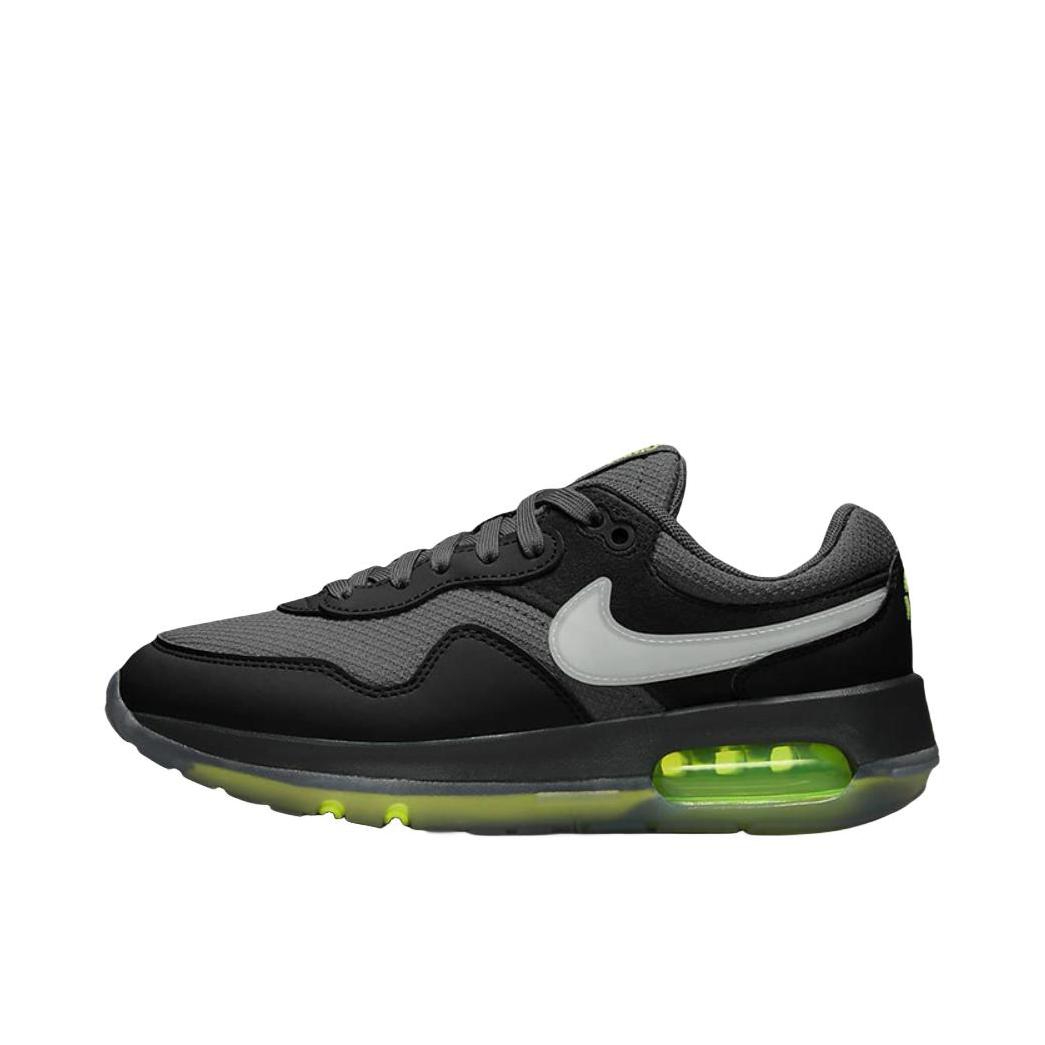 推荐商品：Nike Air Max Motif 跑鞋 复古简约休闲运动缓震防滑耐磨轻便透气织物 GS/黑色/绿色