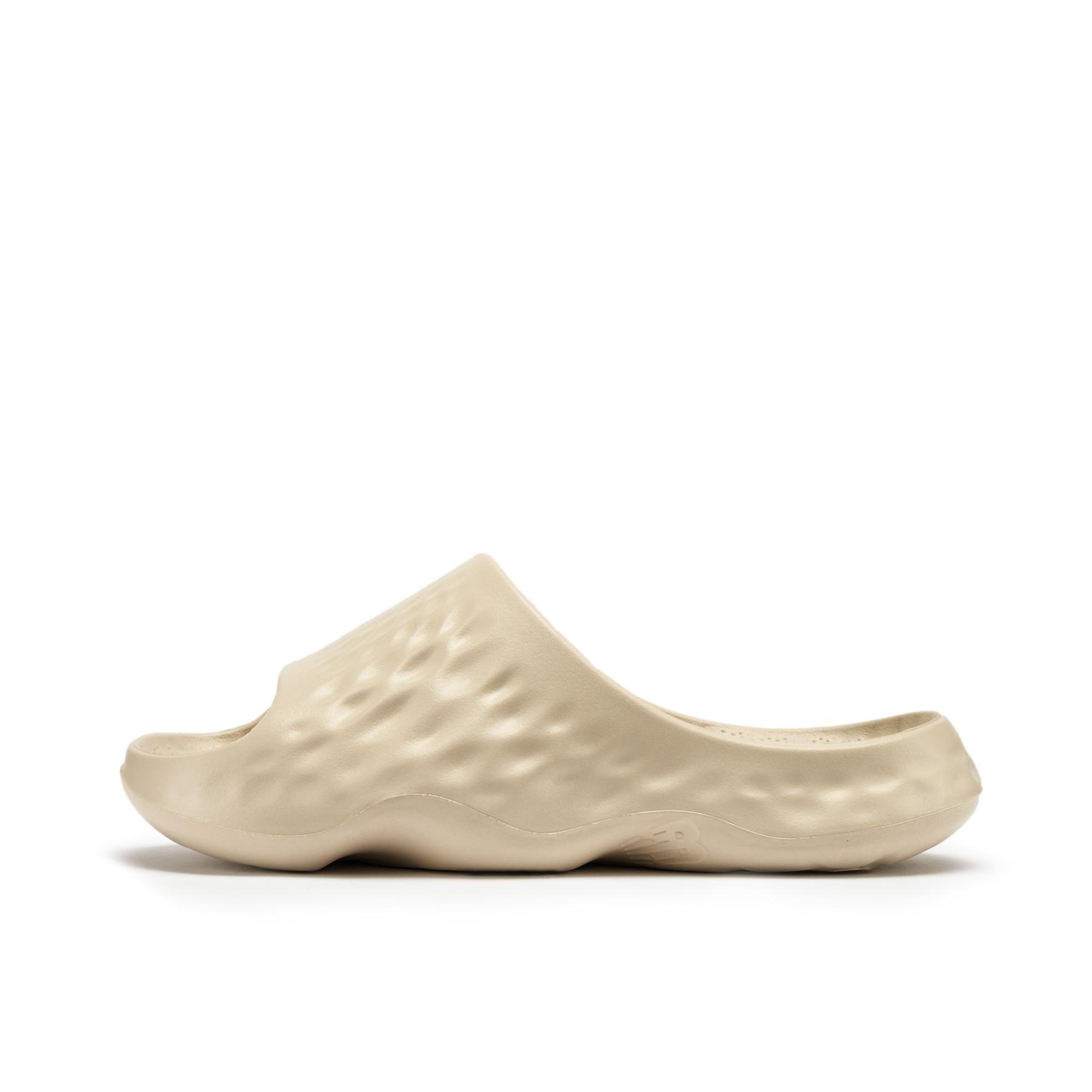 推荐商品：New Balance Fresh Foam Mrshn 潮流时尚 舒适轻便 防滑耐磨 运动 一字 拖鞋 浅卡其色