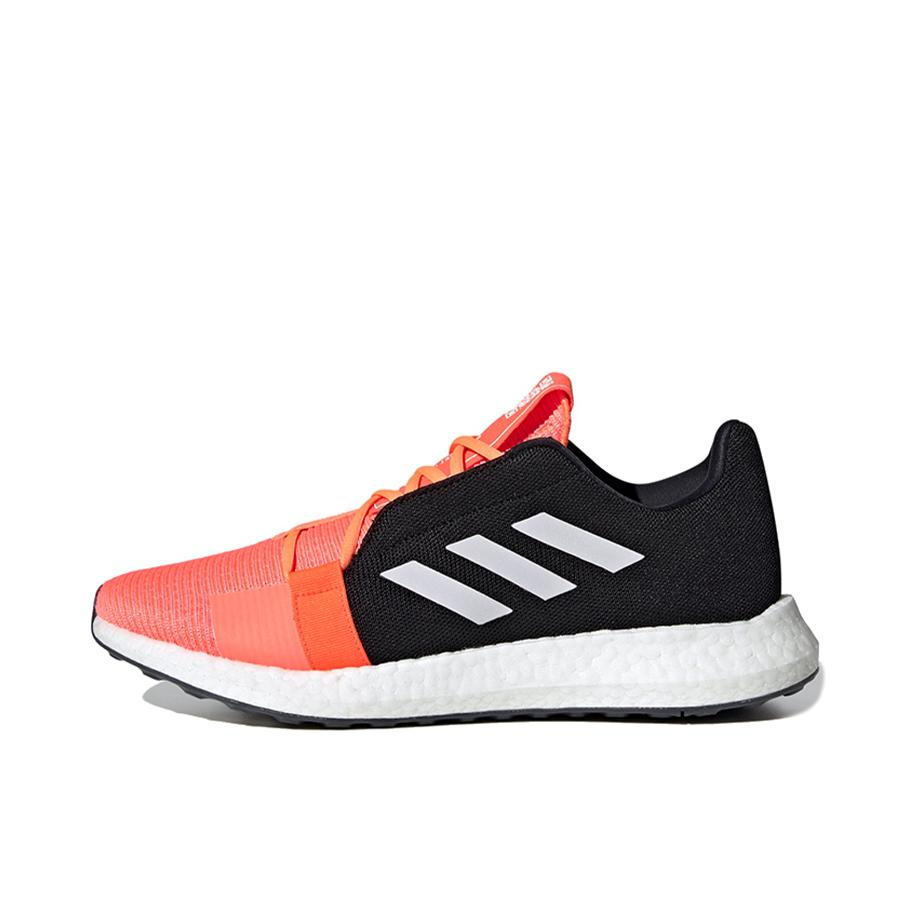 推荐商品：adidas SenseBoost Go 跑鞋 防滑耐磨透气织物减震轻运动圆头 黑色/橙色/白色