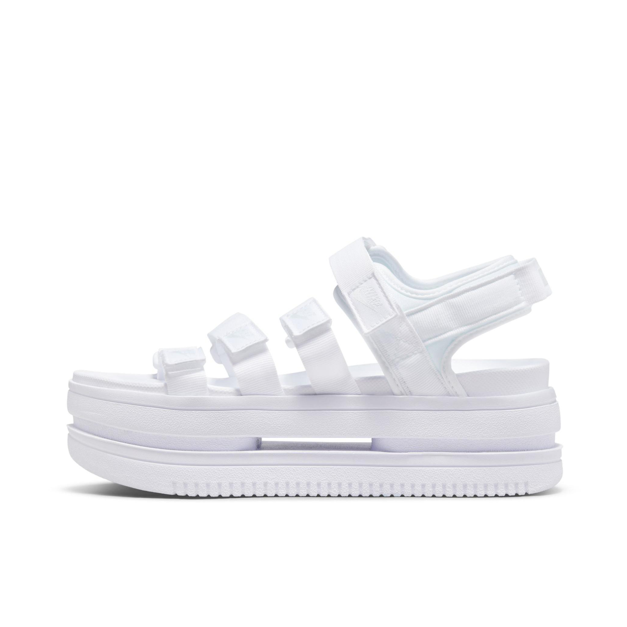 推荐商品：Nike Icon Classic 时尚潮流 舒适 轻便透气 防滑耐磨 魔术贴 沙滩 运动 凉鞋 白色