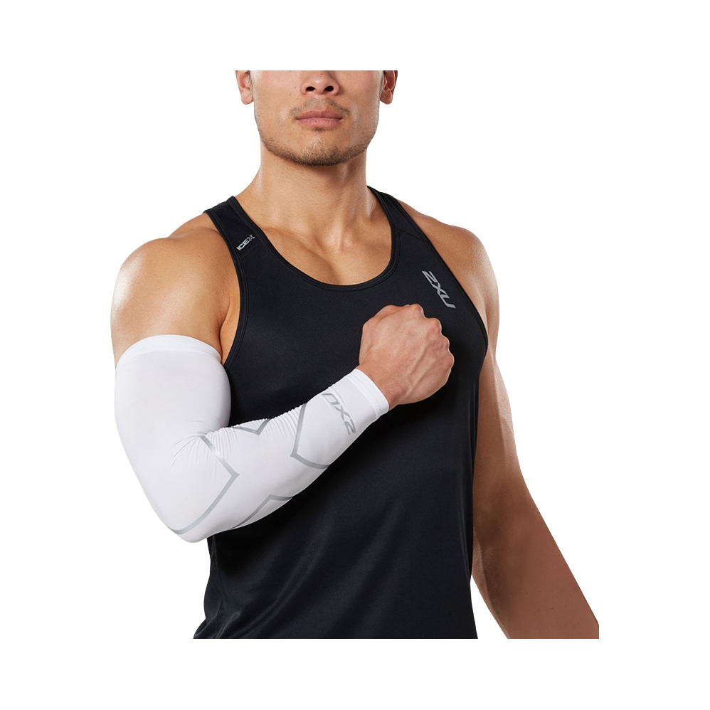2XU 压缩护臂  UA3196a