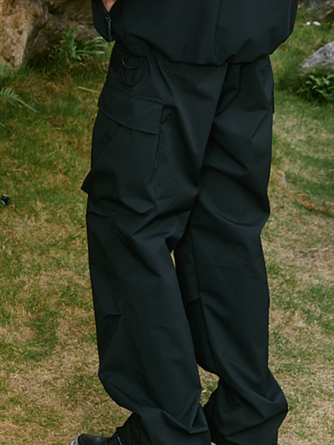 推荐商品：UFZ  美式复古户外宽松直筒伞兵阔腿工装裤 23UK40006 黑