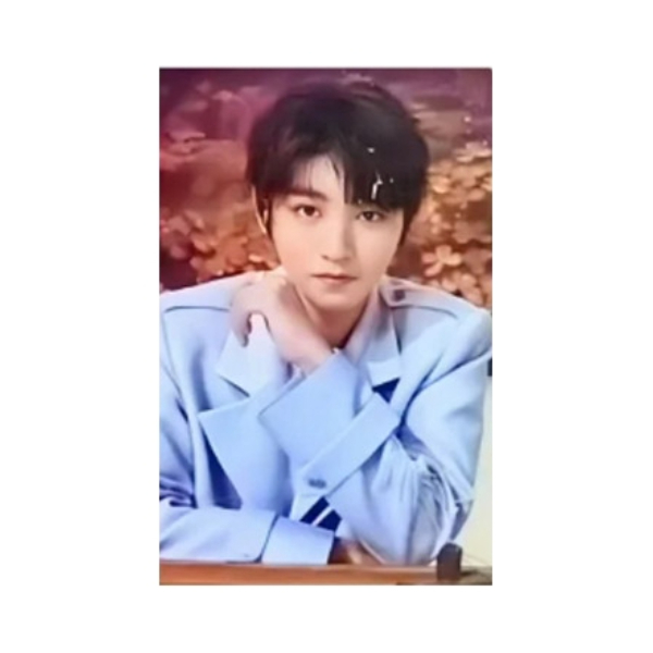 推荐商品：TF 家族 ENTERTAINMENT TFBOYS 《十年》专辑 明星小卡 卡牌