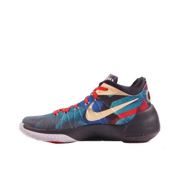 推荐商品：Nike Hyperdunk 2015 篮球鞋 实战防滑耐磨减震回弹高帮 City Pack Beijing 北京Low