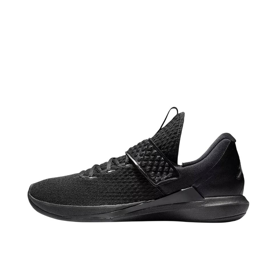 推荐商品：Jordan Trainer 3 舒适轻便 减震耐磨 训练鞋 黑色