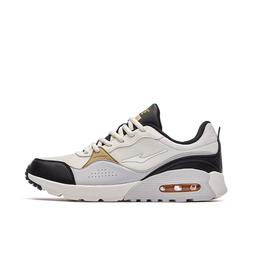 推荐商品：鸿星尔克 防滑耐磨 缓震回弹 舒适轻便 防泼水 运动休闲鞋 V2121402244 黑色/米白