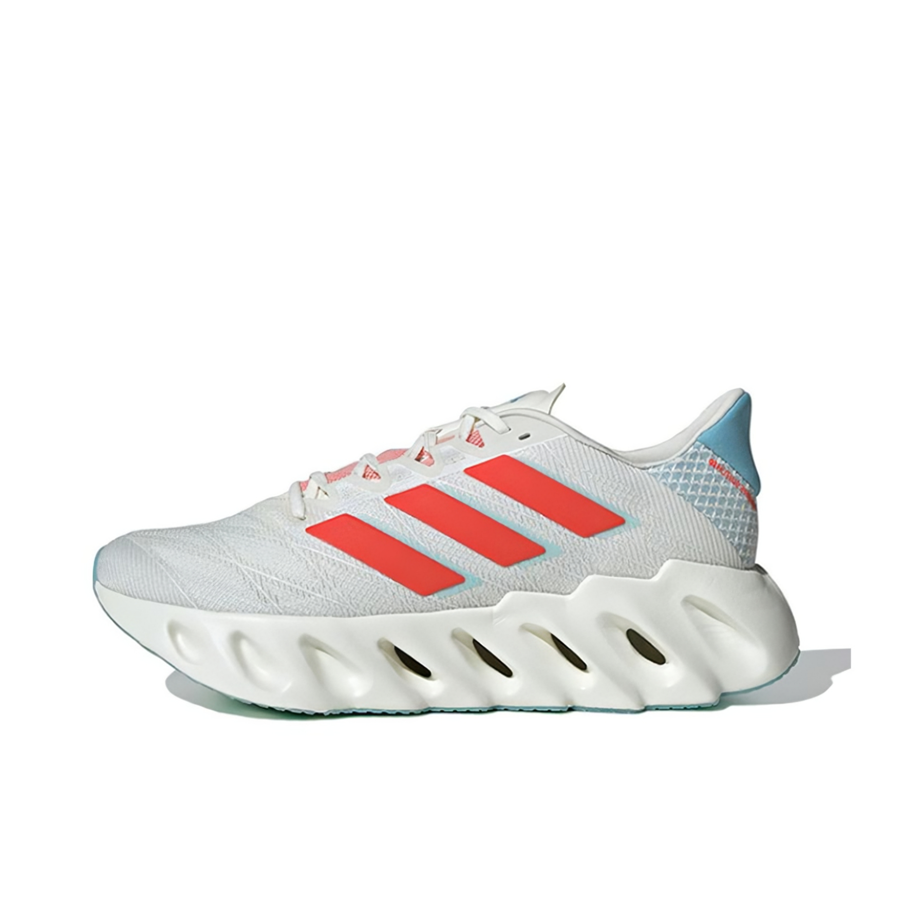 推荐商品：adidas Switch FWD 跑鞋 网面透气缓震轻便洞能回弹 白色/蓝色/红色