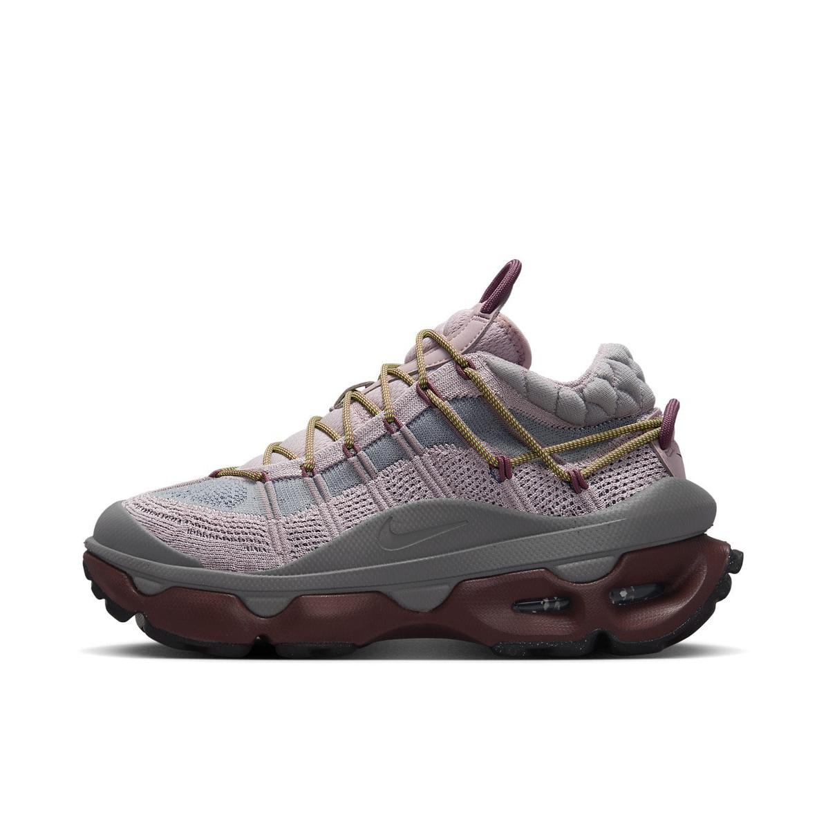 推荐商品：Nike Air Max Flyknit Venture 运动休闲鞋 舒适透气飞织防滑耐磨缓震轻便复古百搭支撑 棕色/米色