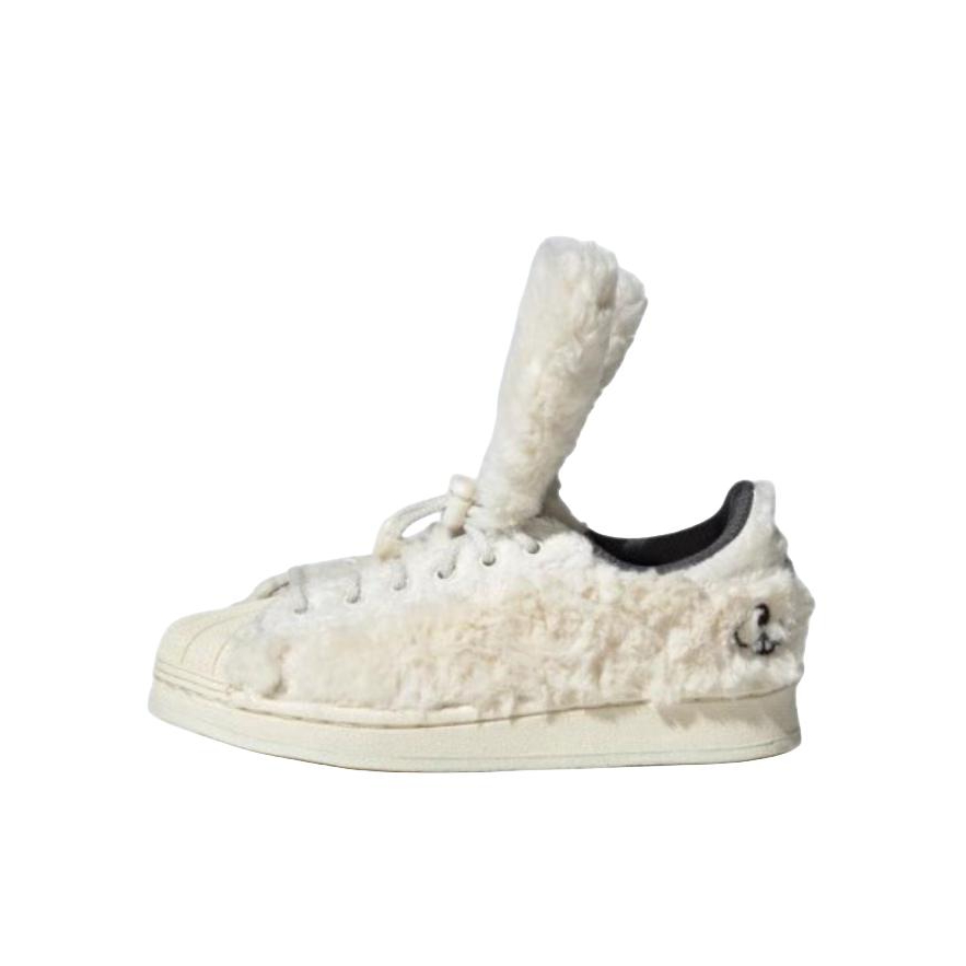 推荐商品：adidas Originals Superstar 贝壳头 魔术贴 板鞋儿童 小童/雪白