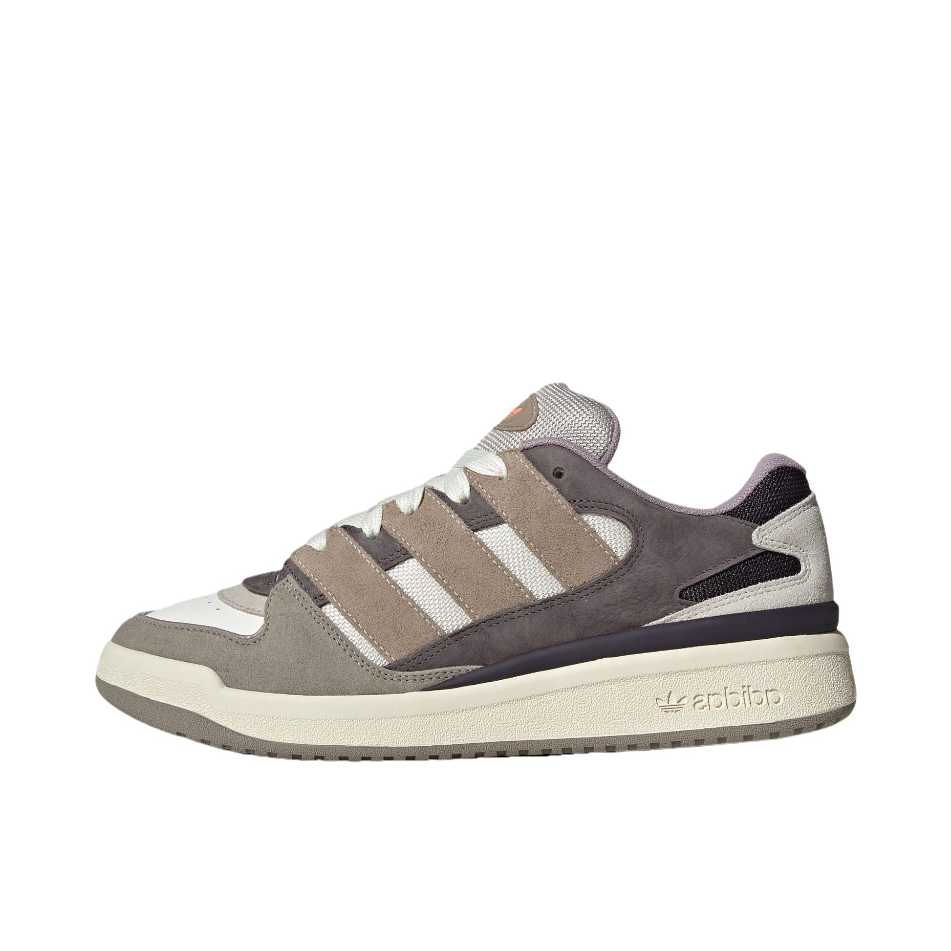 推荐商品：adidas Originals FORUM 2000 板鞋 百搭复古时尚潮流防滑耐磨舒适轻便低帮篮球风支撑 棕色