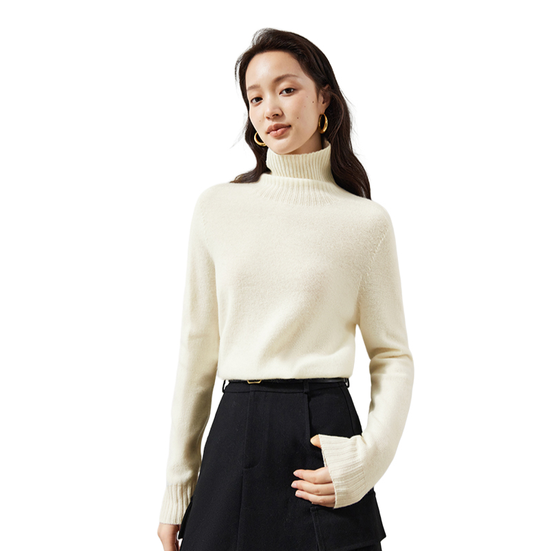 推荐商品：YIGUE/亦谷 纯色绵羊毛高领套头内搭毛衣 女装 G3WAM008 米