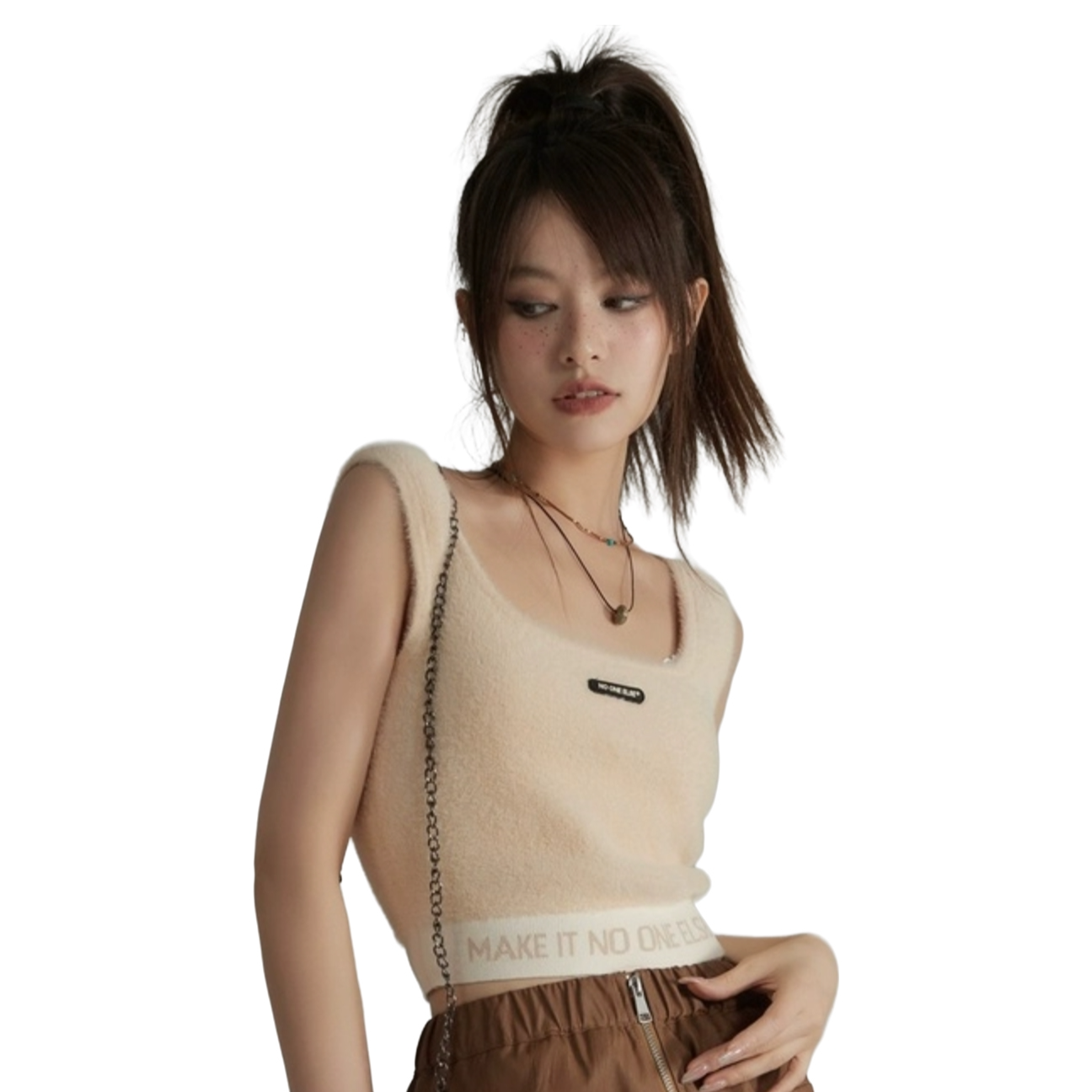 推荐商品：NO ONE ELSE  毛绒撞色logo印花修身背心 女装 DESH002L 杏