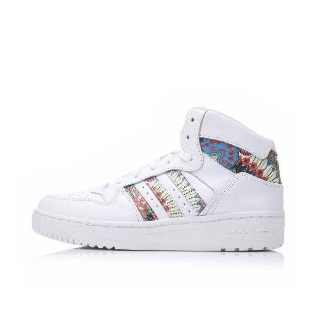 推荐商品：adidas Attitude 防滑耐磨 减震回弹 复古百搭 舒适 透气 经典鞋 White Flower  亮白色/黑色