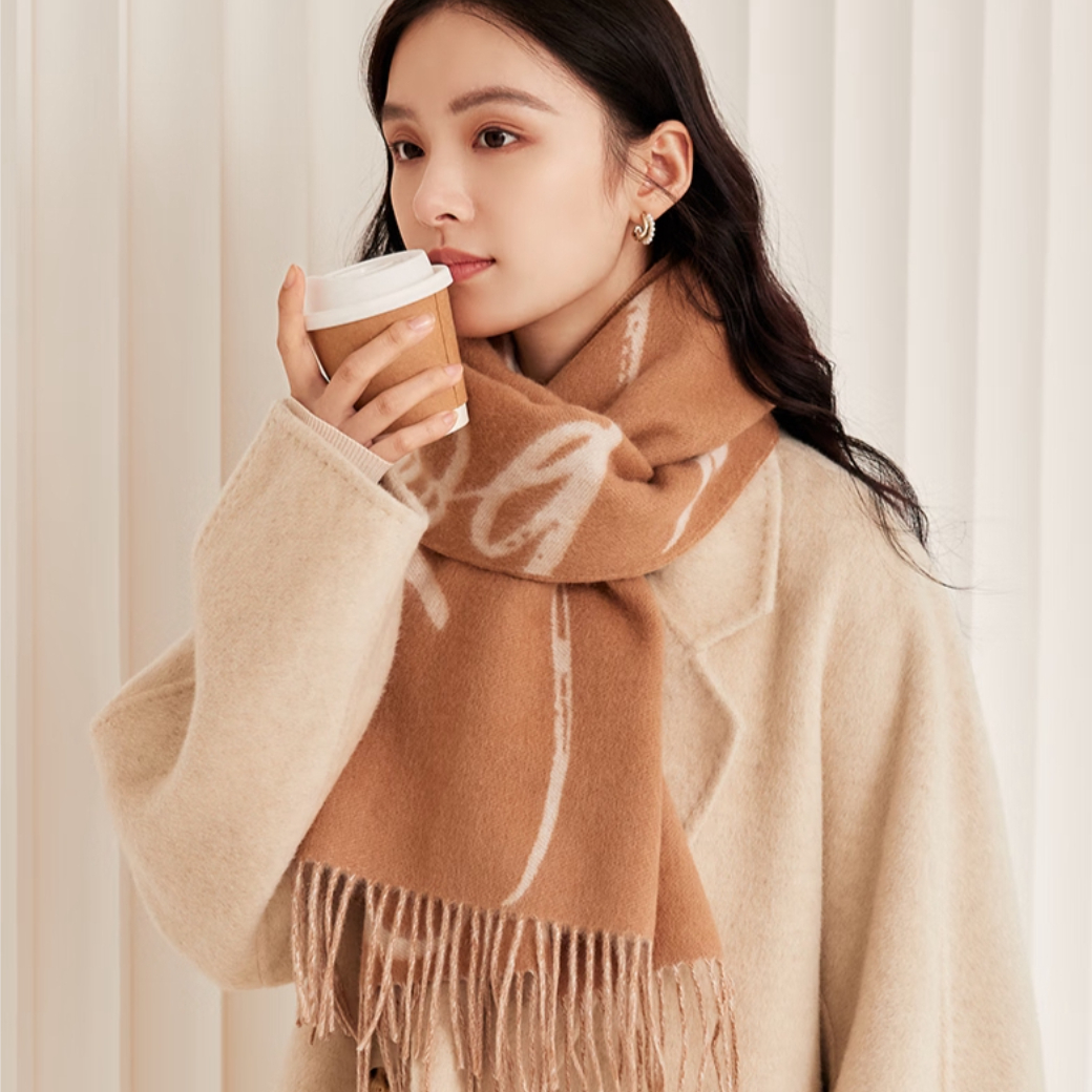 推荐商品：SIGGI 24AW流苏边纯羊毛保暖加厚围巾 SI92456