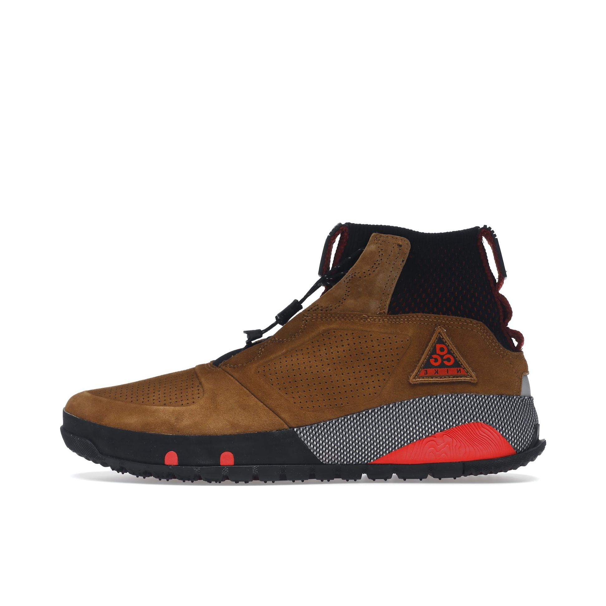 推荐商品：Nike ACG Ruckel Ridge 舒适防滑 减震 复古 户外鞋 Light British Tan 棕色