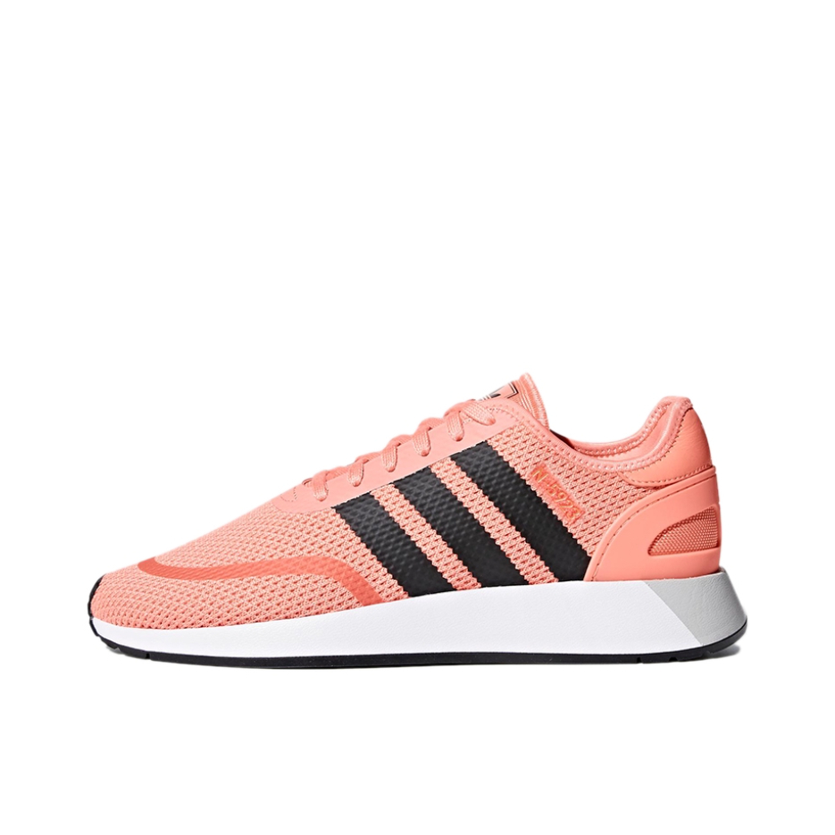 推荐商品：adidas Iniki Runner CLS 网面透气 防滑耐磨 缓震轻便 百搭复古 休闲鞋 Chalk Coral/Black/White 橙色