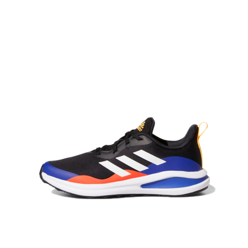 推荐商品：adidas FortaRun S.RDY 复仇者联盟 轻便透气 防滑耐磨 童鞋 小童/黑白/紫色//橙色