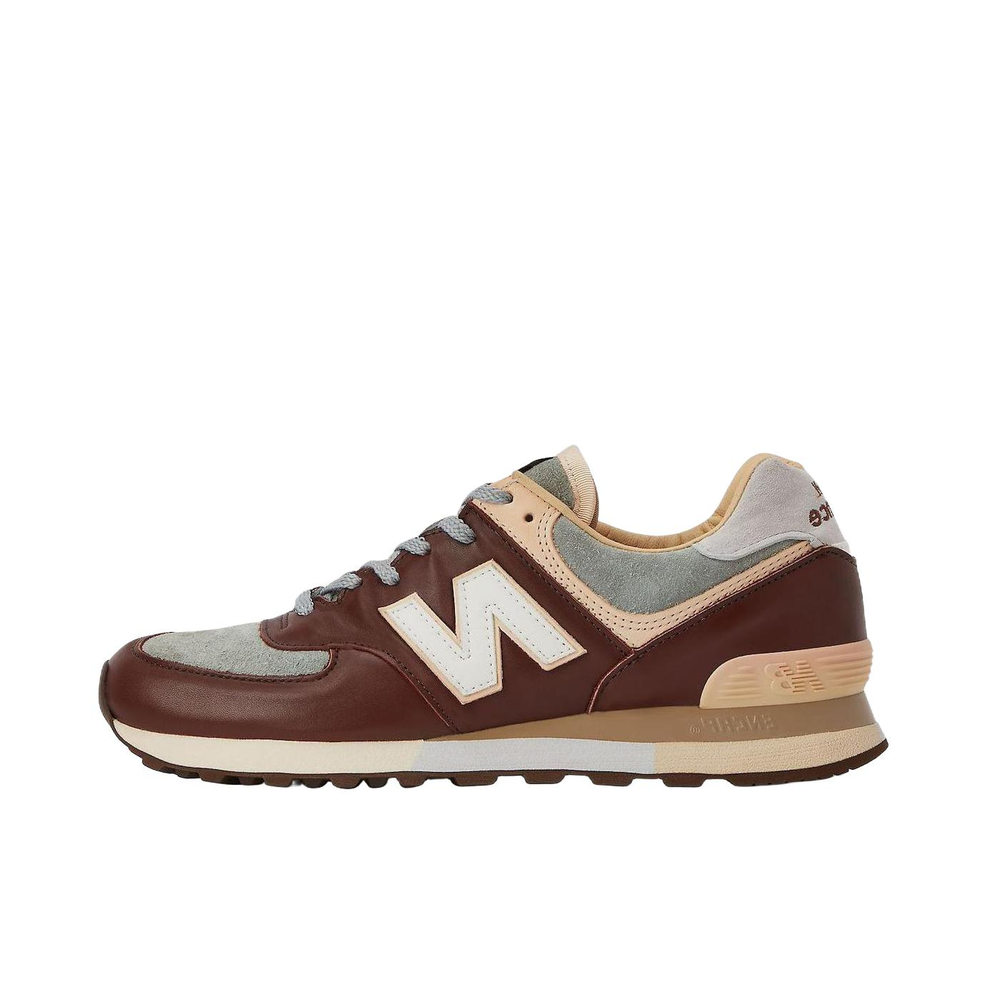 推荐商品：New Balance 574 运动休闲鞋 阿甘鞋 经典复古防滑耐磨缓震舒适透气时尚百搭轻便 The Apartment联名/棕色/灰色