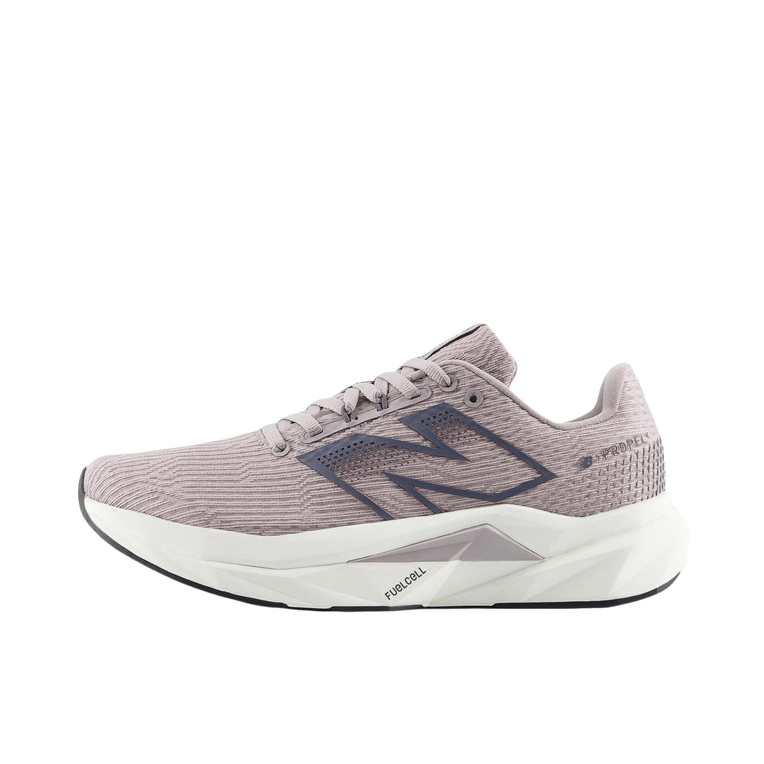 推荐商品：New Balance FuelCell Propel v5 跑鞋 防滑耐磨缓震回弹舒适轻便低帮百搭支撑 D宽/低帮/女款/糖果紫 