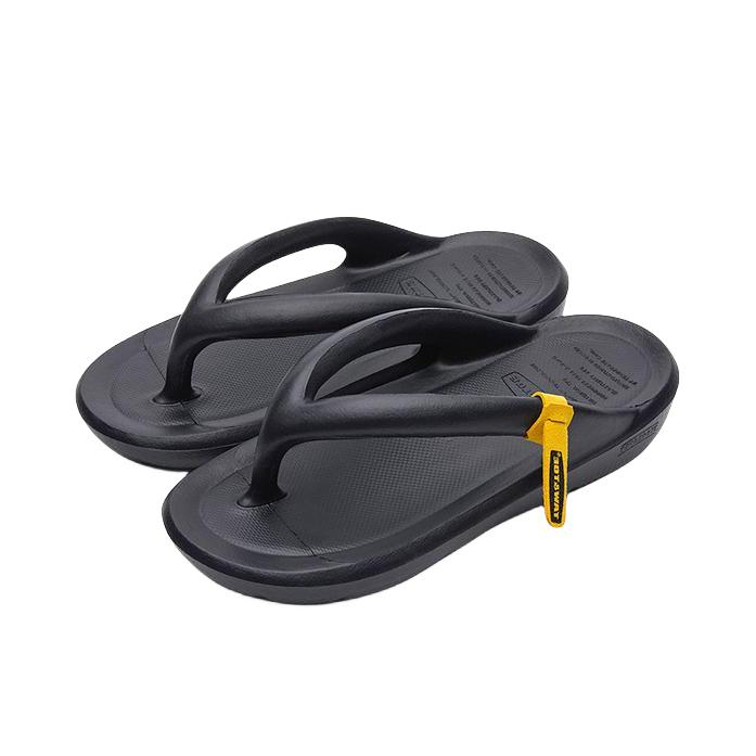 推荐商品：TAW&TOE 简约舒适 时尚休闲 百搭 防滑耐磨 外穿 沙滩夹脚 人字拖 拖鞋 TT2022 墨黑色