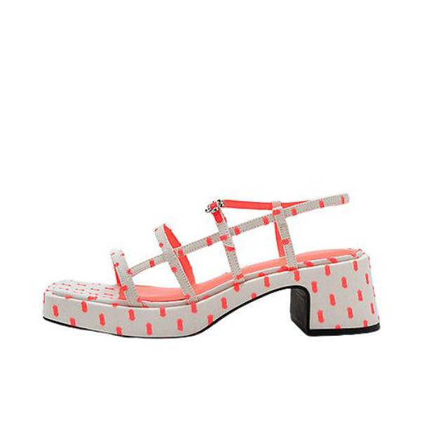 推荐商品：CHARLES&KEITH 高跟鞋 凉鞋 方头高跟一字带 CK1-60920348 女款/白色/珊瑚粉红色