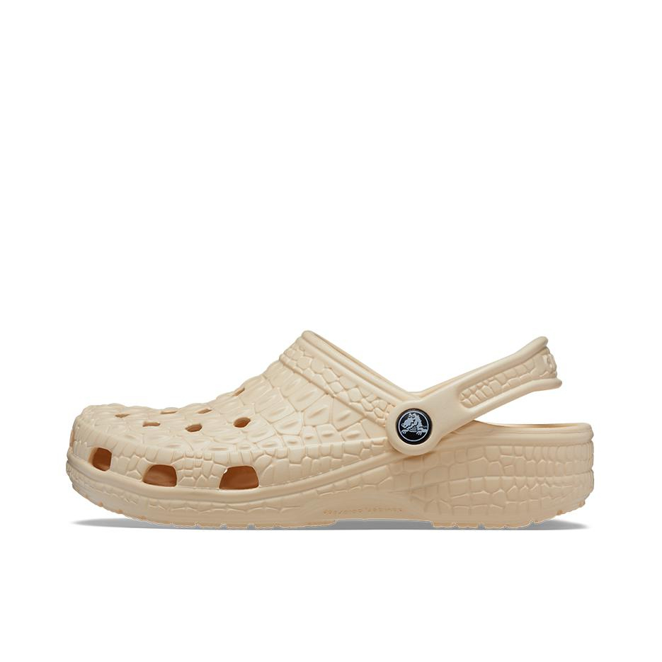 推荐商品：Crocs/卡骆驰 Classic Crocskin Clog 鳄鱼纹 简约轻便 透气 防水 运动 洞洞鞋 凉鞋 香草色