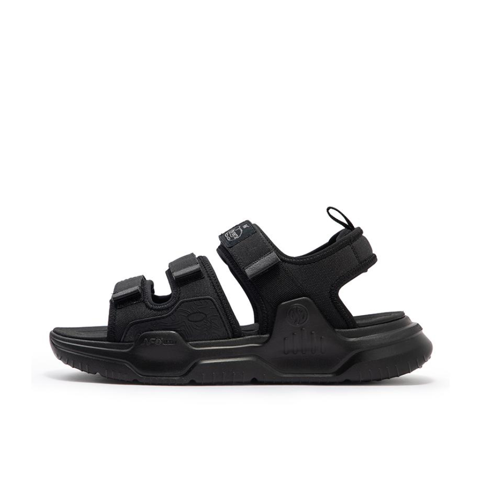 推荐商品：361度 透气 防滑 耐磨 魔术贴 外穿软底 凉鞋 572426715 曜石黑