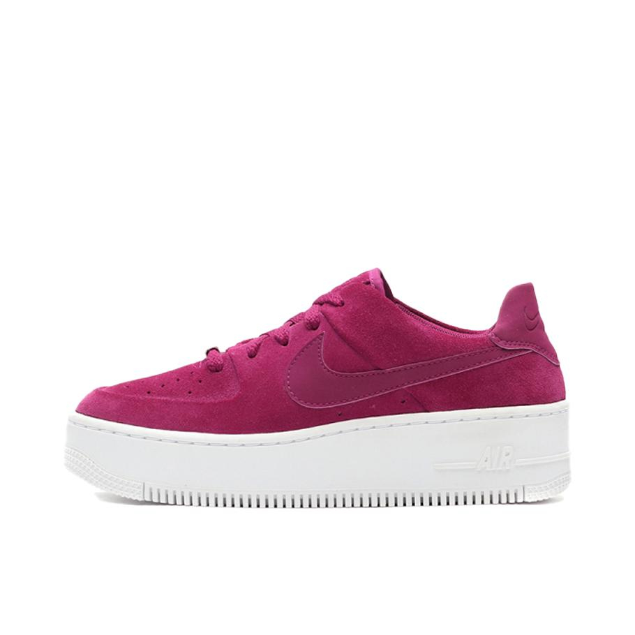 推荐商品：Nike Air Force 1 空军一号 板鞋 轻便舒适百搭耐磨防滑复古 True Berry 玫红厚底