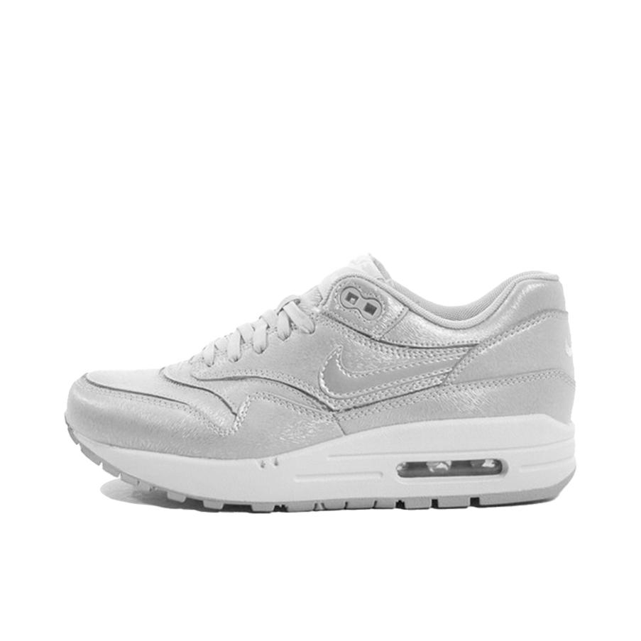 推荐商品：Nike Air Max 1 跑鞋 气垫缓震透气轻便复古运动舒适百搭潮流耐磨低帮训练防滑冬季支撑马拉松防水抓地圆头耐穿 Cut Out Premium 金属银皮面