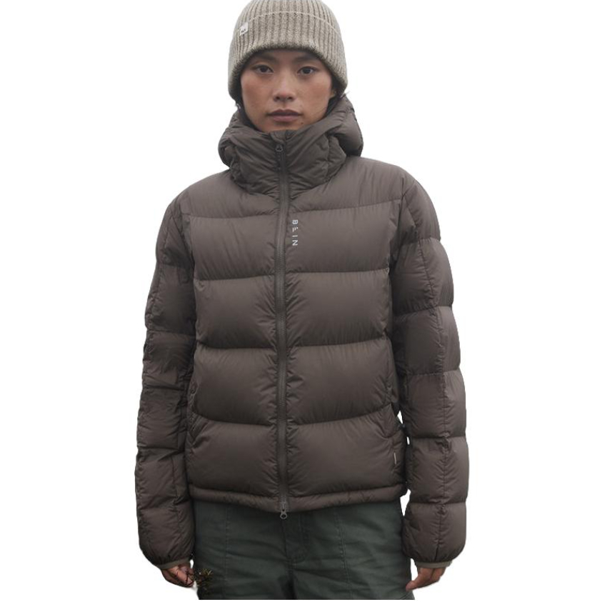 推荐商品：BEIN SPACE 白鹅绒纯色长袖羽绒服 女装 J096 松鳞棕