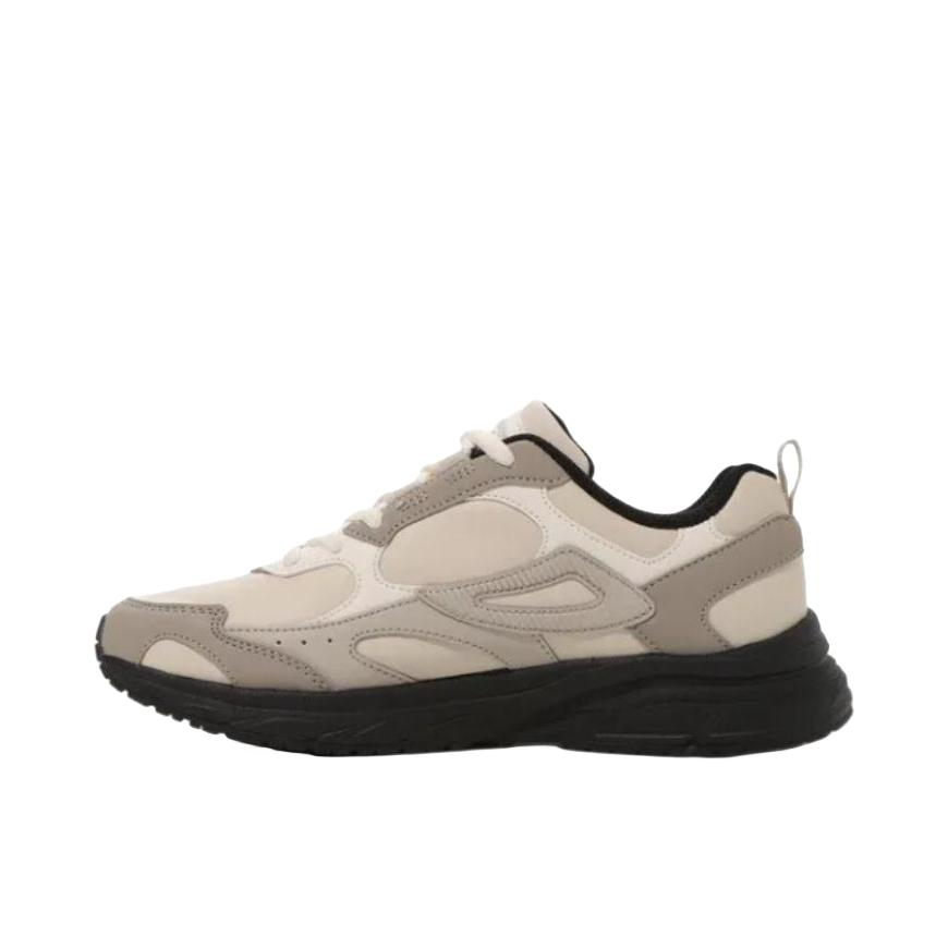 推荐商品：FILA/斐乐 Rayplyde v2 防滑耐磨 舒适减震 运动休闲鞋 1RM02707F 米白
