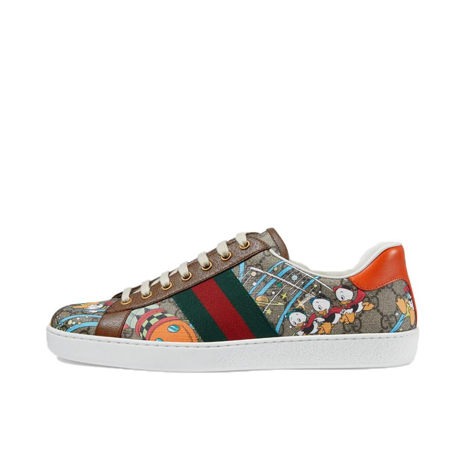 推荐商品：Gucci Ace 板鞋 刺绣时尚百搭舒适轻便休闲复古牛皮运动圆头 Disney联名/乌木色