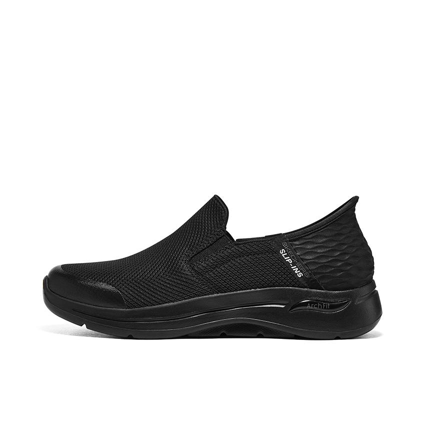 推荐商品：Skechers/斯凯奇 Go Walk Arch Fit 运动休闲鞋 舒适百搭足弓支撑缓震网面透气轻便软底碳板防滑一脚蹬 纯黑.