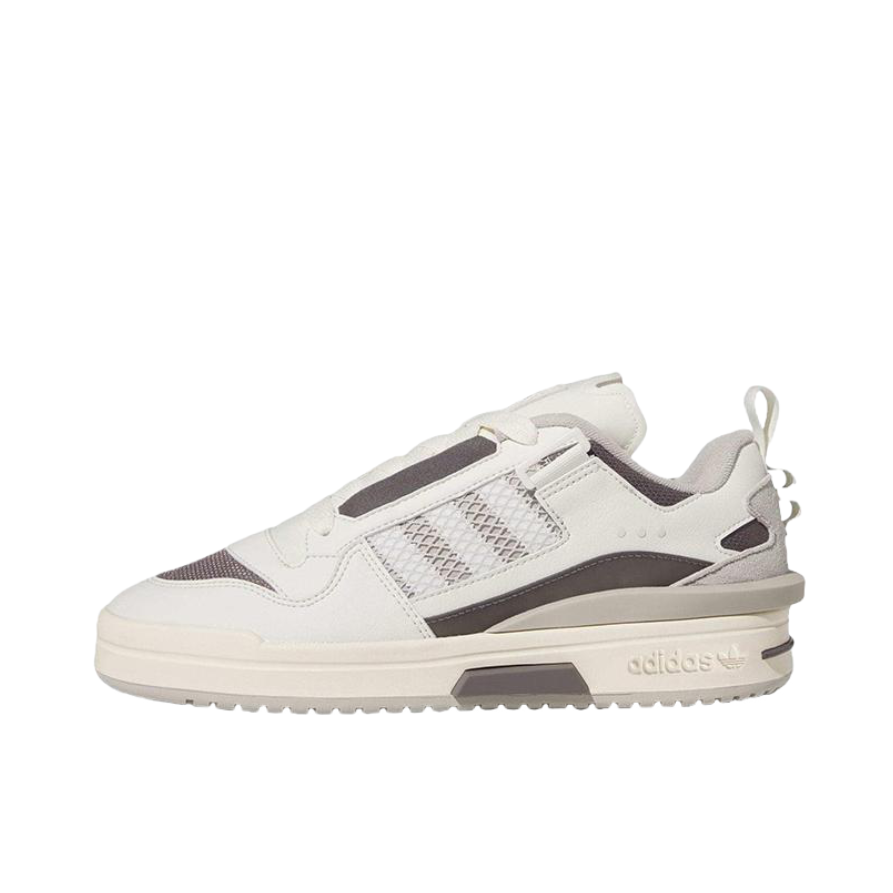 推荐商品：adidas Originals Forum 板鞋 轻便复古防滑时尚魔术贴篮球风薄底包裹性 白色/浅灰/深灰