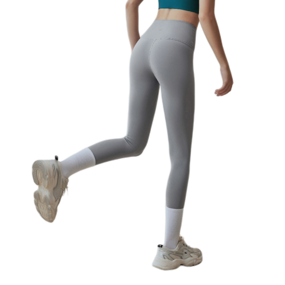 推荐商品：Gigt 速干外穿加绒瑜伽长裤 女装 GP335935 犀牛灰