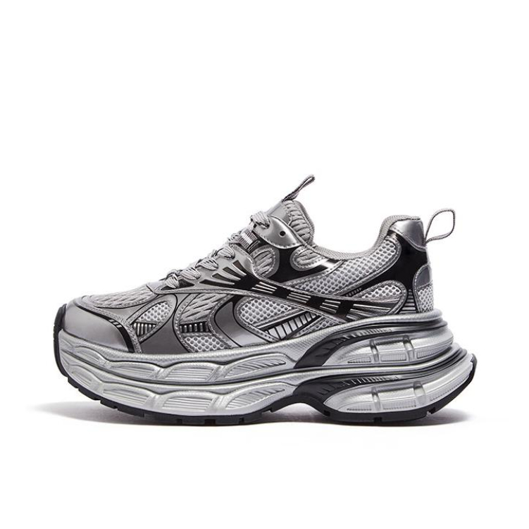 推荐商品：【迪丽热巴同款】 骆驼 银月 复古运动鞋 老爹鞋 厚底增高低帮网面软弹韩系甜酷户外 男款/灰色/枪黑色