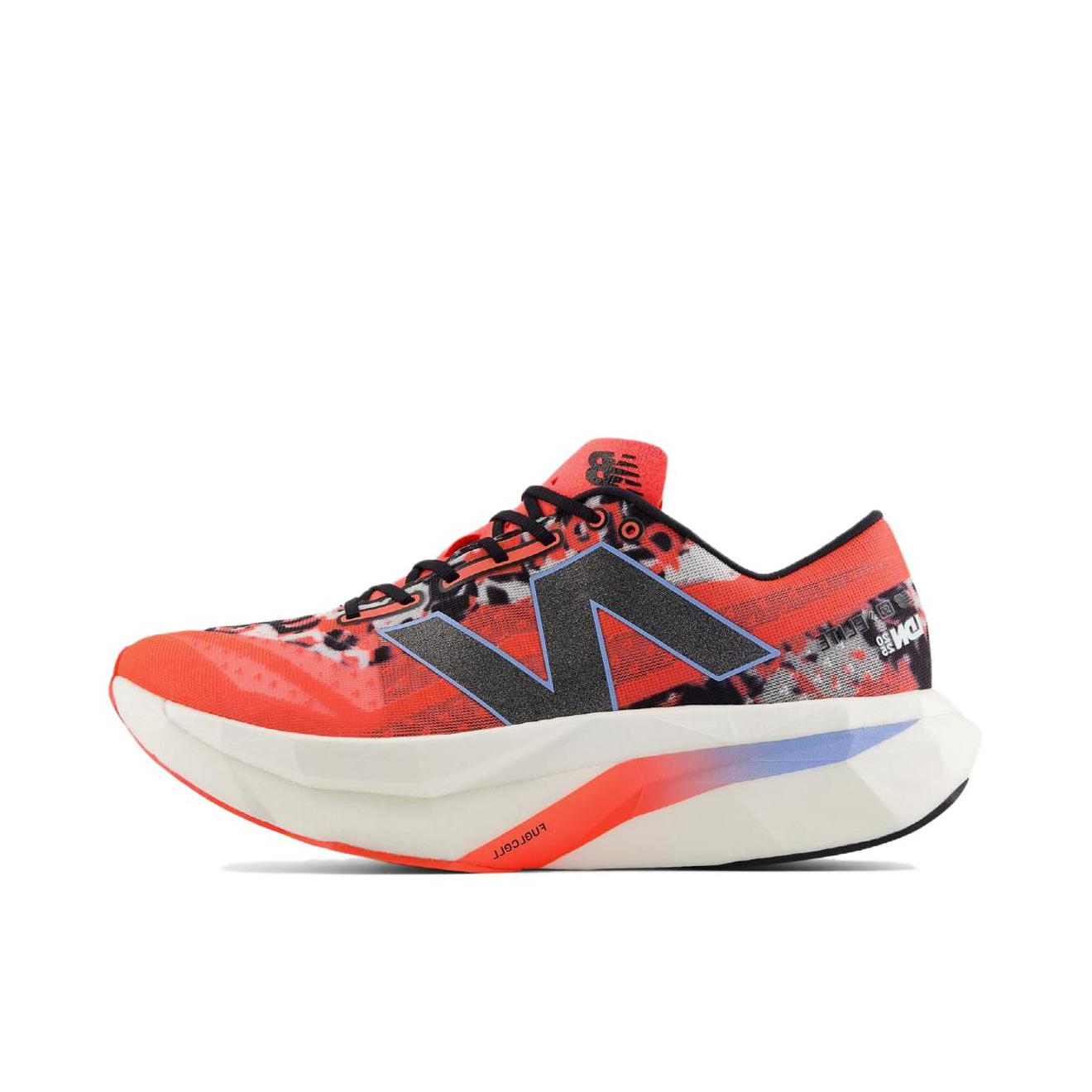 推荐商品：New Balance FuelCell SuperComp Elite V4 跑鞋 缓震轻便网布透气支撑防滑耐磨碳板马拉松速度训练回弹 D宽/红色