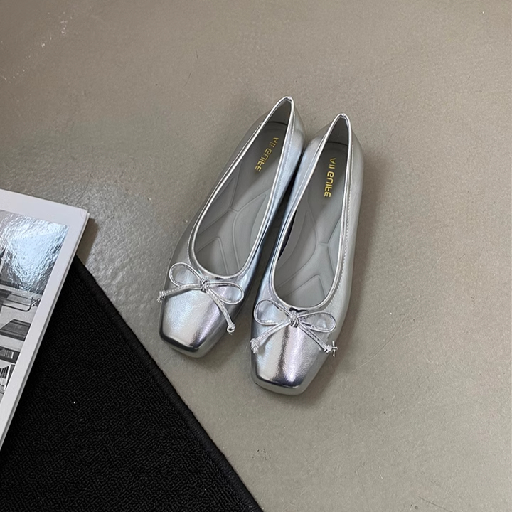推荐商品：仙女风 方头 平底 浅口 单鞋 银色