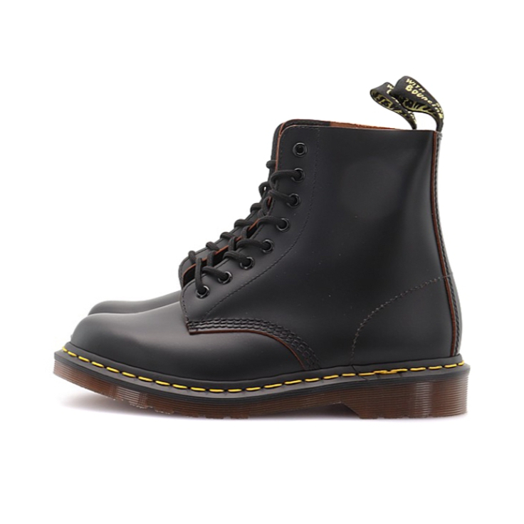 推荐商品：Dr.Martens 马汀博士 1460 英伦风 复古时尚 软皮光面 舒适保暖 百搭休闲 马丁靴 全黑