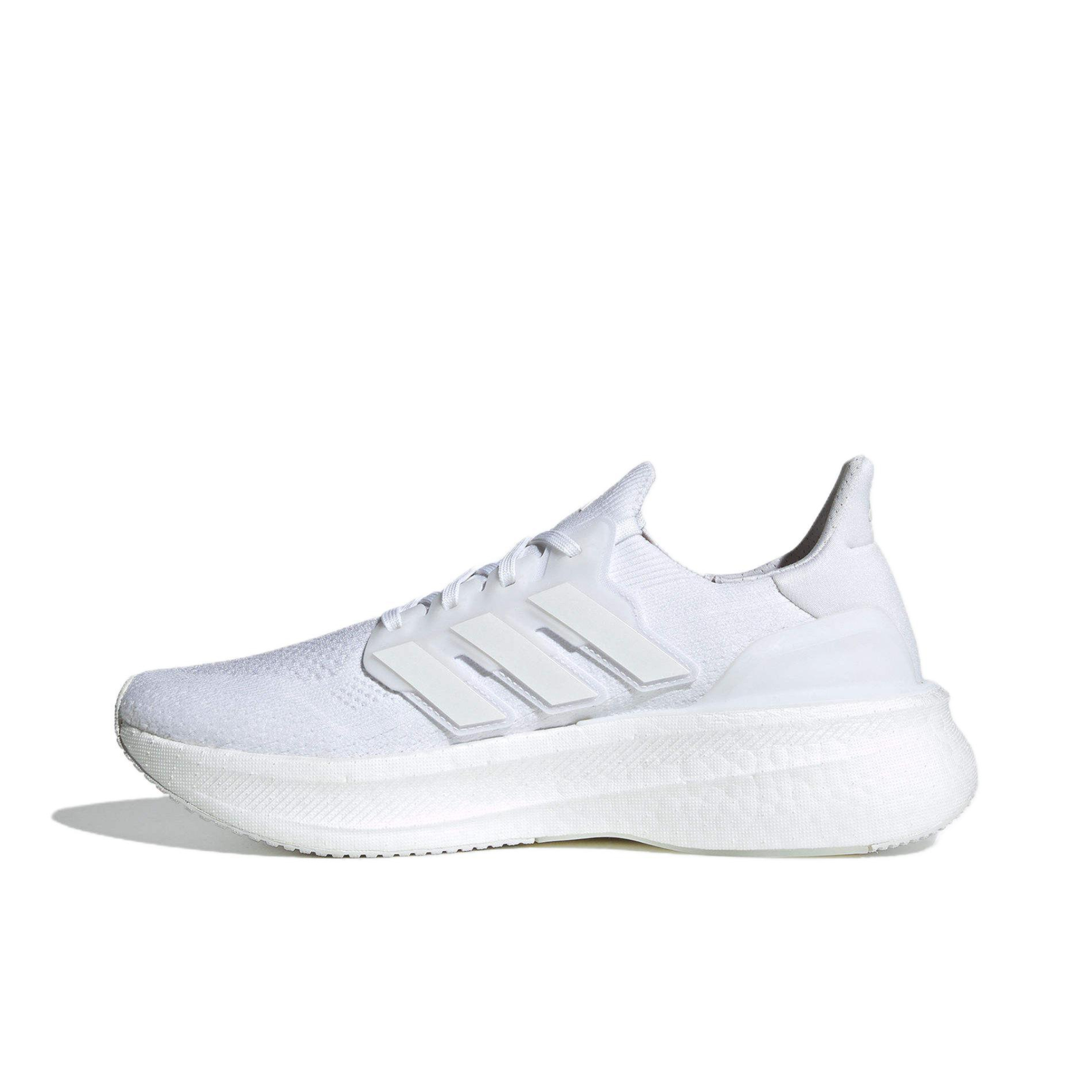 推荐商品：adidas Ultraboost 5.0 跑鞋 轻便减震回弹支撑贴合随心畅跑短跑 纯白色