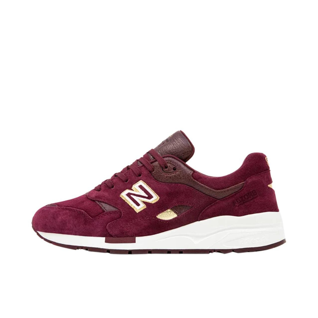推荐商品：New Balance 1600 跑鞋 复古百搭休闲运动防滑耐磨轻便减震透气织物缓震低帮圆头 深红色/白色