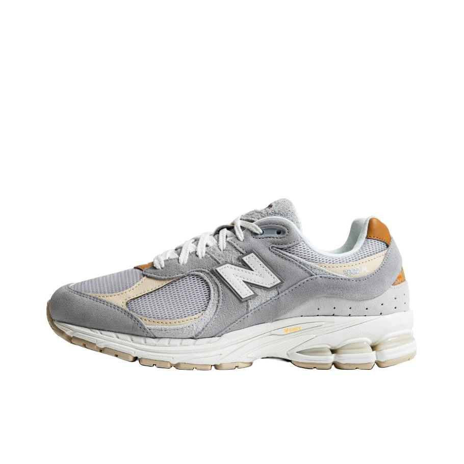 推荐商品：New Balance 2002R 跑鞋 缓震防滑耐磨透气复古拼接防水气垫慢跑支撑 浅灰/咖色