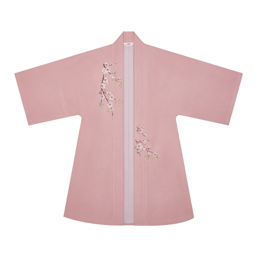 推荐商品：织造司 蕴雪待春织 明制国风改良马面裙汉服 女装 粉/国风大衣