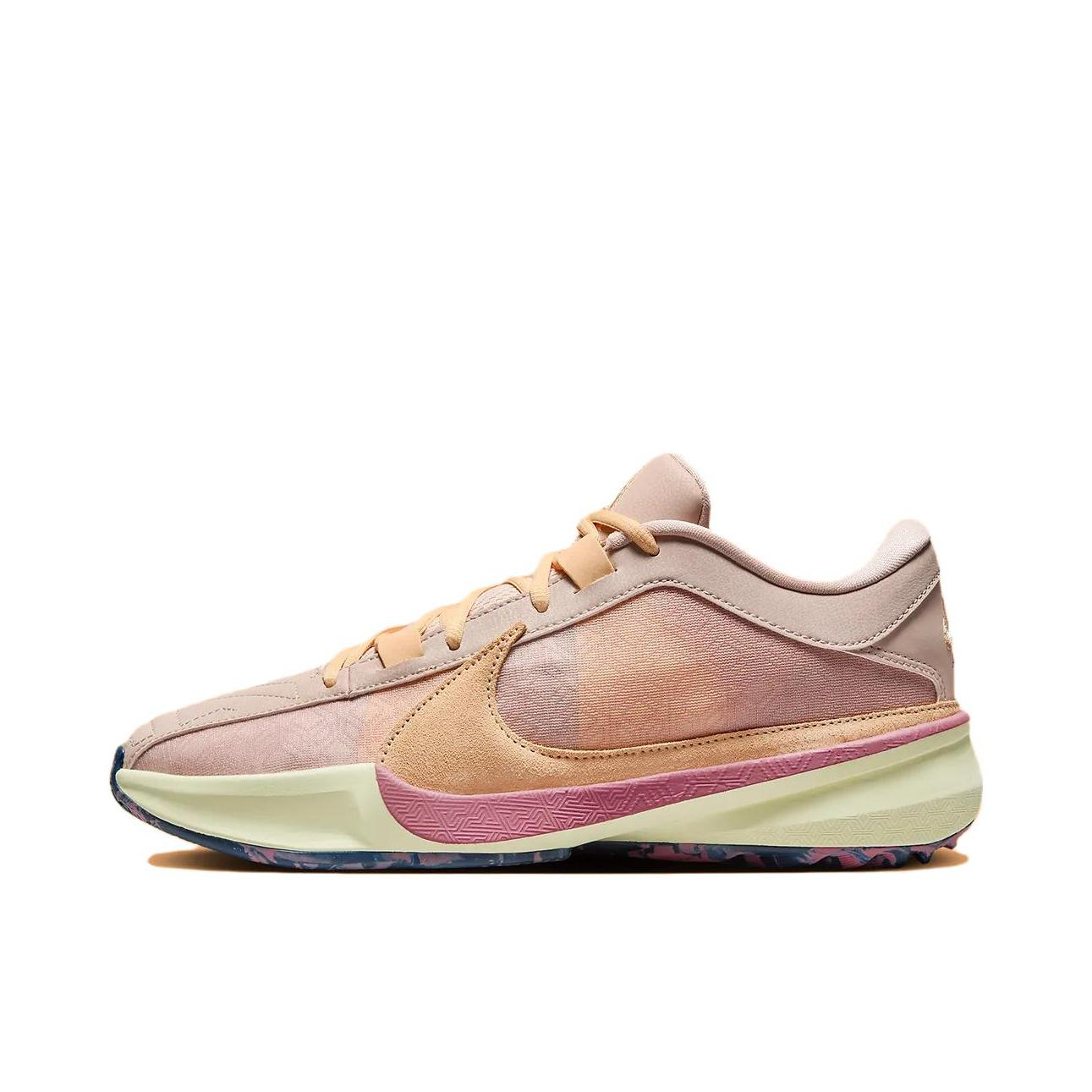 推荐商品：Nike Zoom Freak 5 字母哥5代 篮球鞋 抗扭缓震抓地舒适实战回弹 Fossil Stone 国外版/裸色