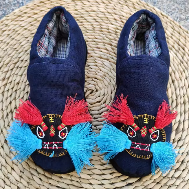 推荐商品：虎头鞋 棉鞋 加厚复古套筒流苏 女款/蓝虎头/蓝色