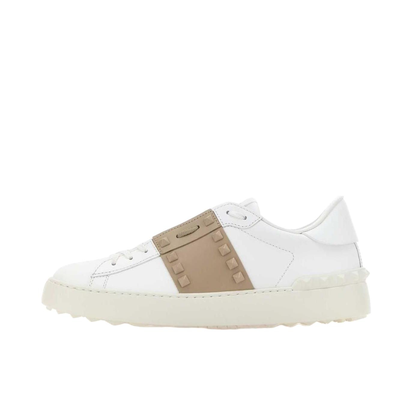推荐商品：Valentino GARAVANI ROCKSTUD 皮革 简约 休闲 低帮 平跟 板鞋 4W2S0A01LTUYBP 女款/白色