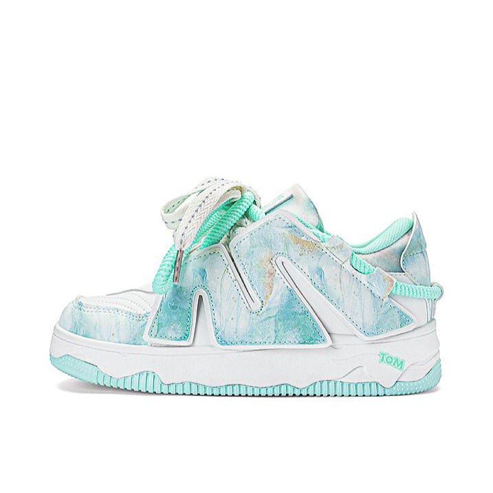 推荐商品：TALKING TOM/会说话的汤姆猫 板鞋 面包鞋 耐磨增高低帮包裹性支撑复古轻便 TMDFW231088U 清水芙蓉