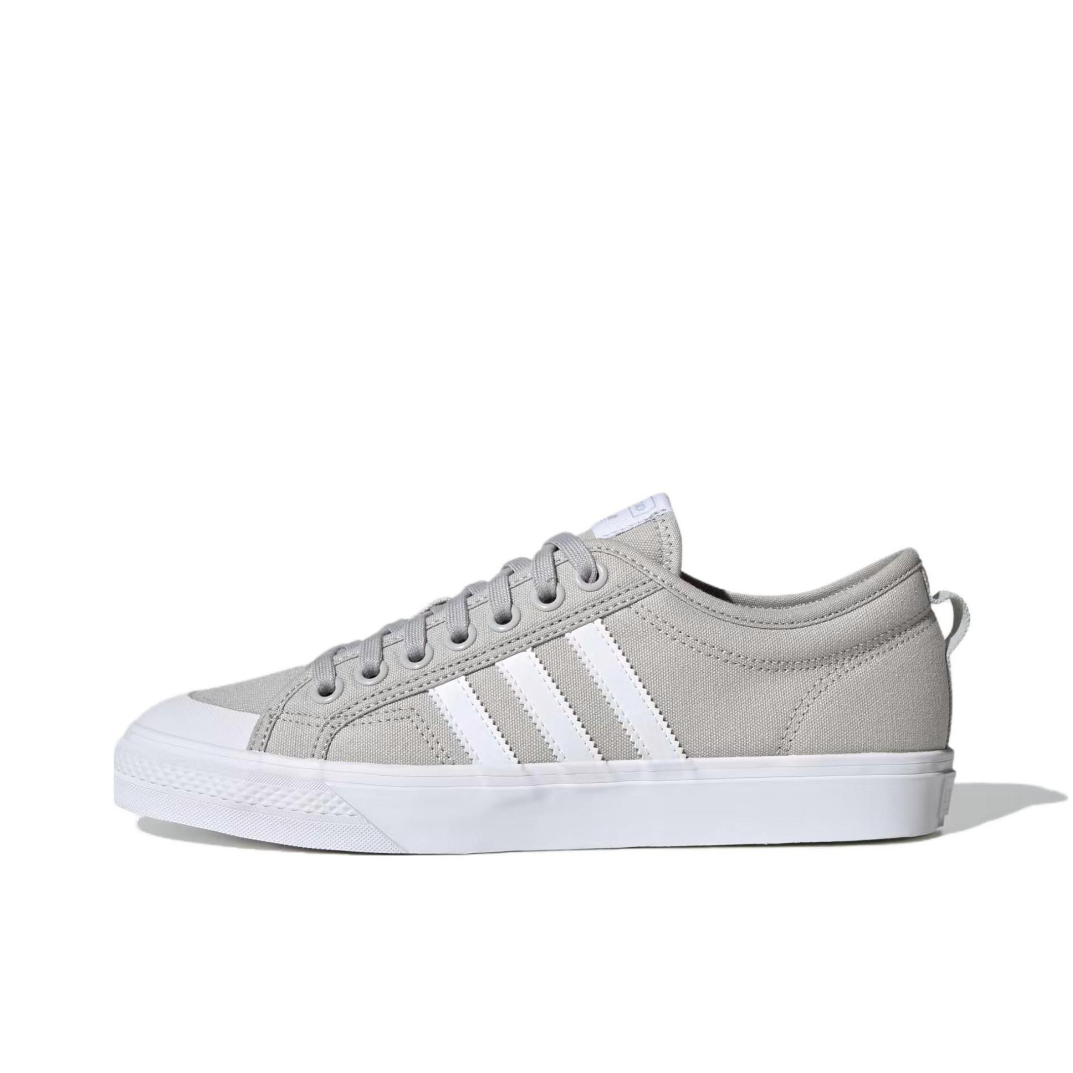 推荐商品：adidas Originals Nizza 经典复古 包裹性 轻便透气 防滑 增高 厚度 舒适 耐磨 帆布鞋 灰色/纯白